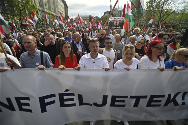 A Magyar Péter által meghirdetett demonstráció Budapesten