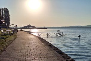 Balaton, Tihany, turizmus, utazás, strand