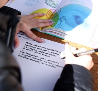 Szeged, április 11., magyar költészet napja, Somogyi könyvtár, Posztolj verset az utcára!, vers, költészet